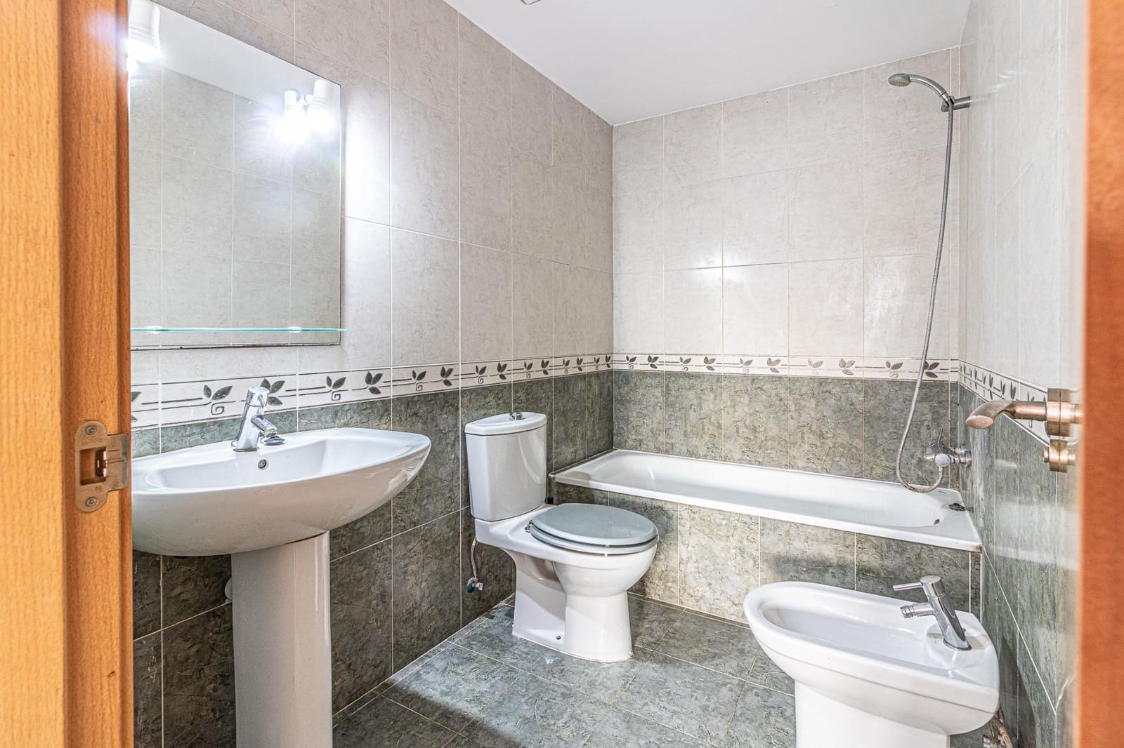 3 makuuhuone Asunto myytävänä paikassa L'Alcudia - 150 000 € (Ref: 9360147)