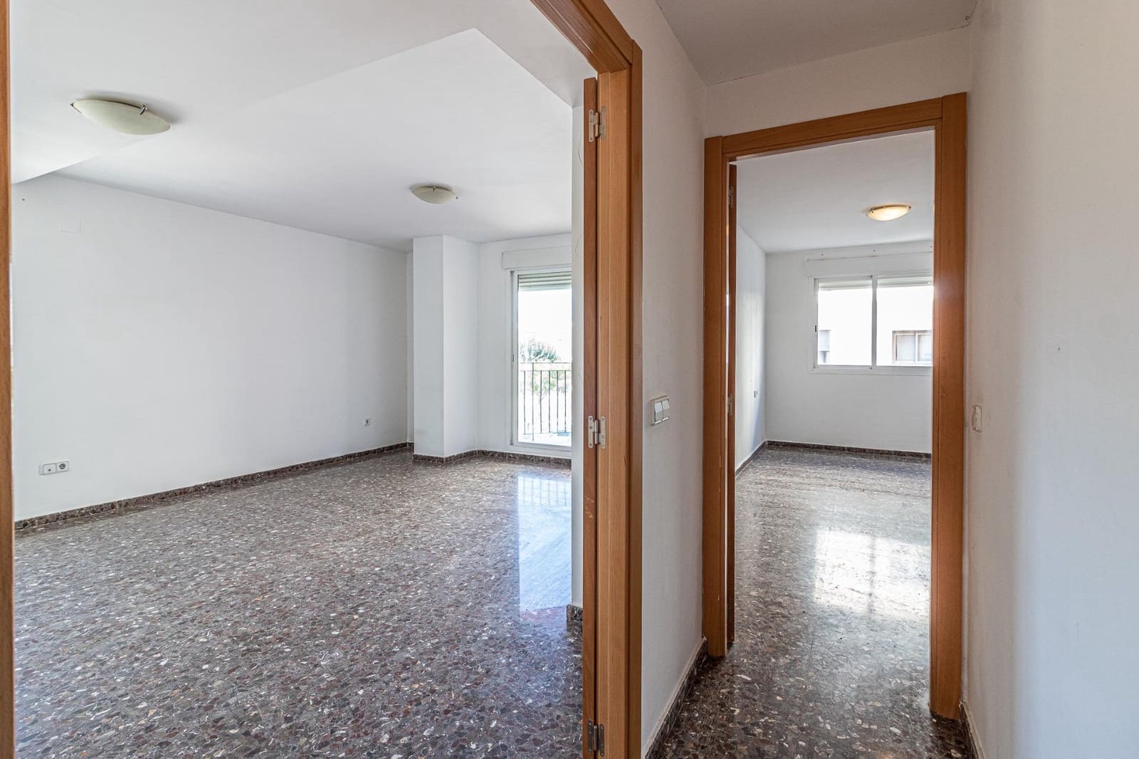 3 makuuhuone Asunto myytävänä paikassa L'Alcudia - 150 000 € (Ref: 9360147)