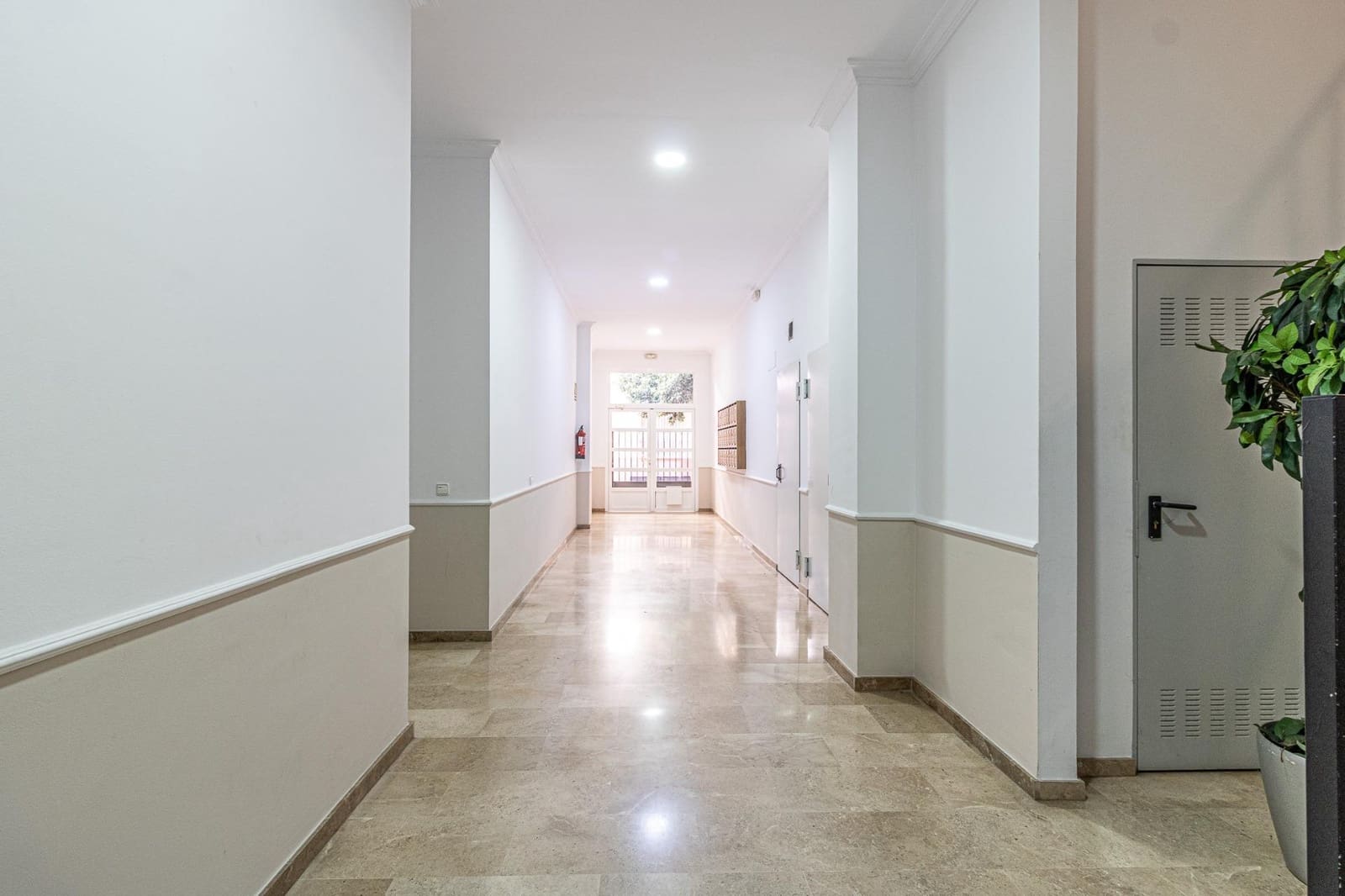 3 makuuhuone Asunto myytävänä paikassa L'Alcudia - 150 000 € (Ref: 9360147)