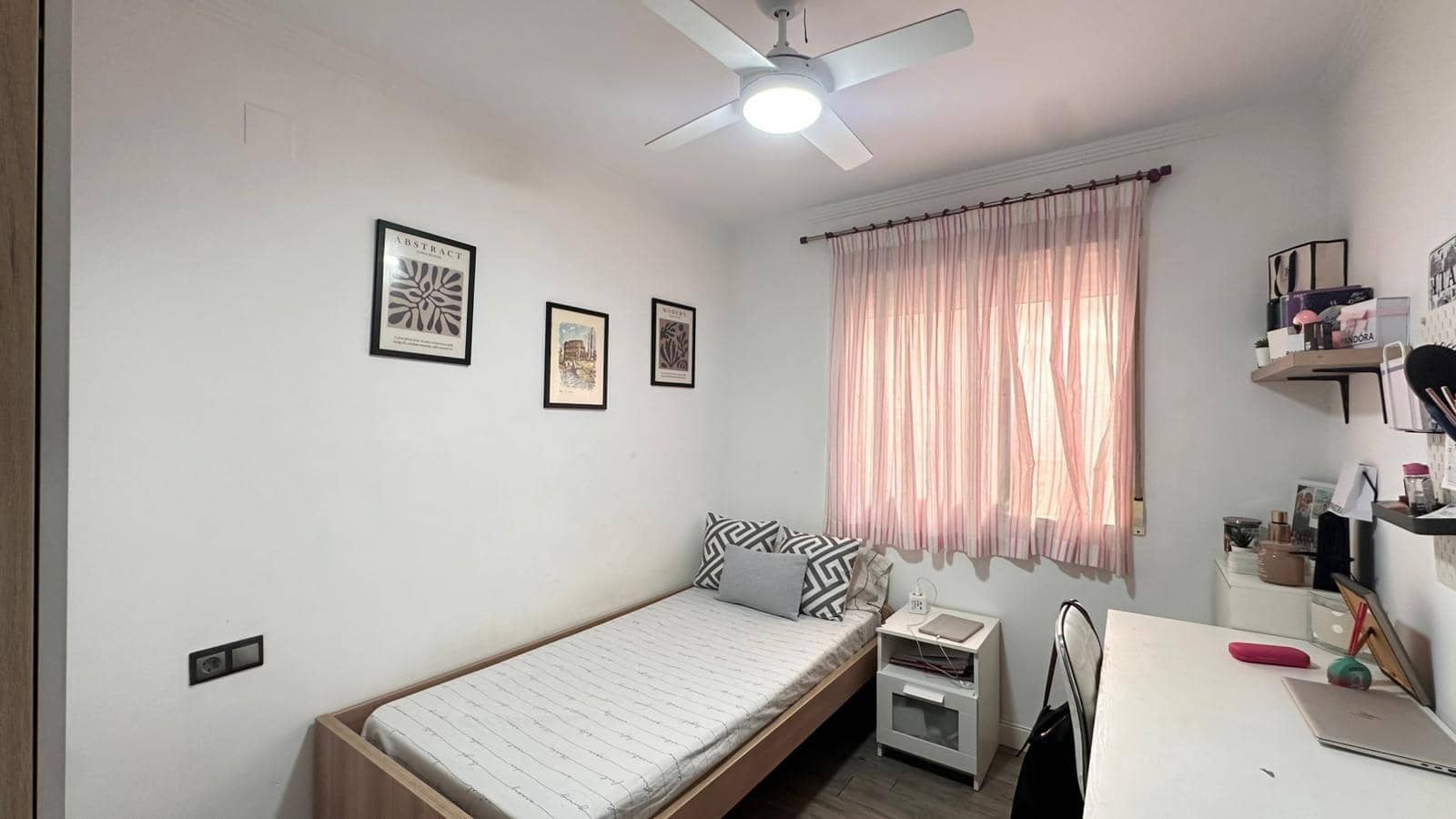 3 makuuhuone Asunto myytävänä paikassa Catadau mukana 
autotalli - 149 500 € (Ref: 9360149)