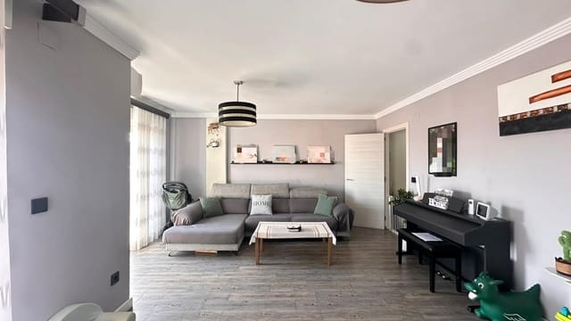 3 makuuhuone Asunto myytävänä paikassa Catadau mukana 
autotalli - 149 500 € (Ref: 9360149)