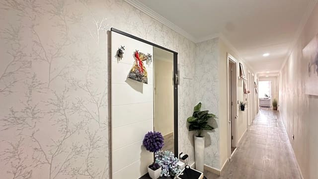 3 makuuhuone Asunto myytävänä paikassa Catadau mukana 
autotalli - 149 500 € (Ref: 9360149)