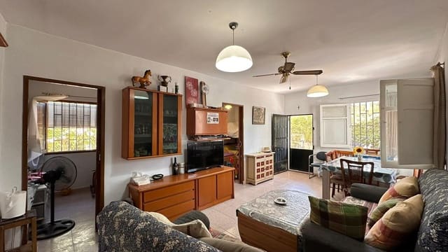 4 slaapkamer Villa te koop in Alfarp met zwembad - € 195.000 (Ref: 9360151)