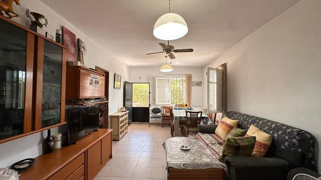 4 slaapkamer Villa te koop in Alfarp met zwembad - € 195.000 (Ref: 9360151)