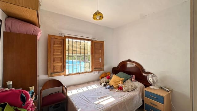 4 slaapkamer Villa te koop in Alfarp met zwembad - € 195.000 (Ref: 9360151)