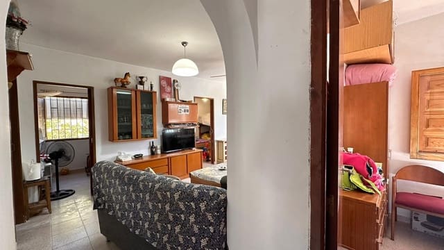 4 slaapkamer Villa te koop in Alfarp met zwembad - € 195.000 (Ref: 9360151)