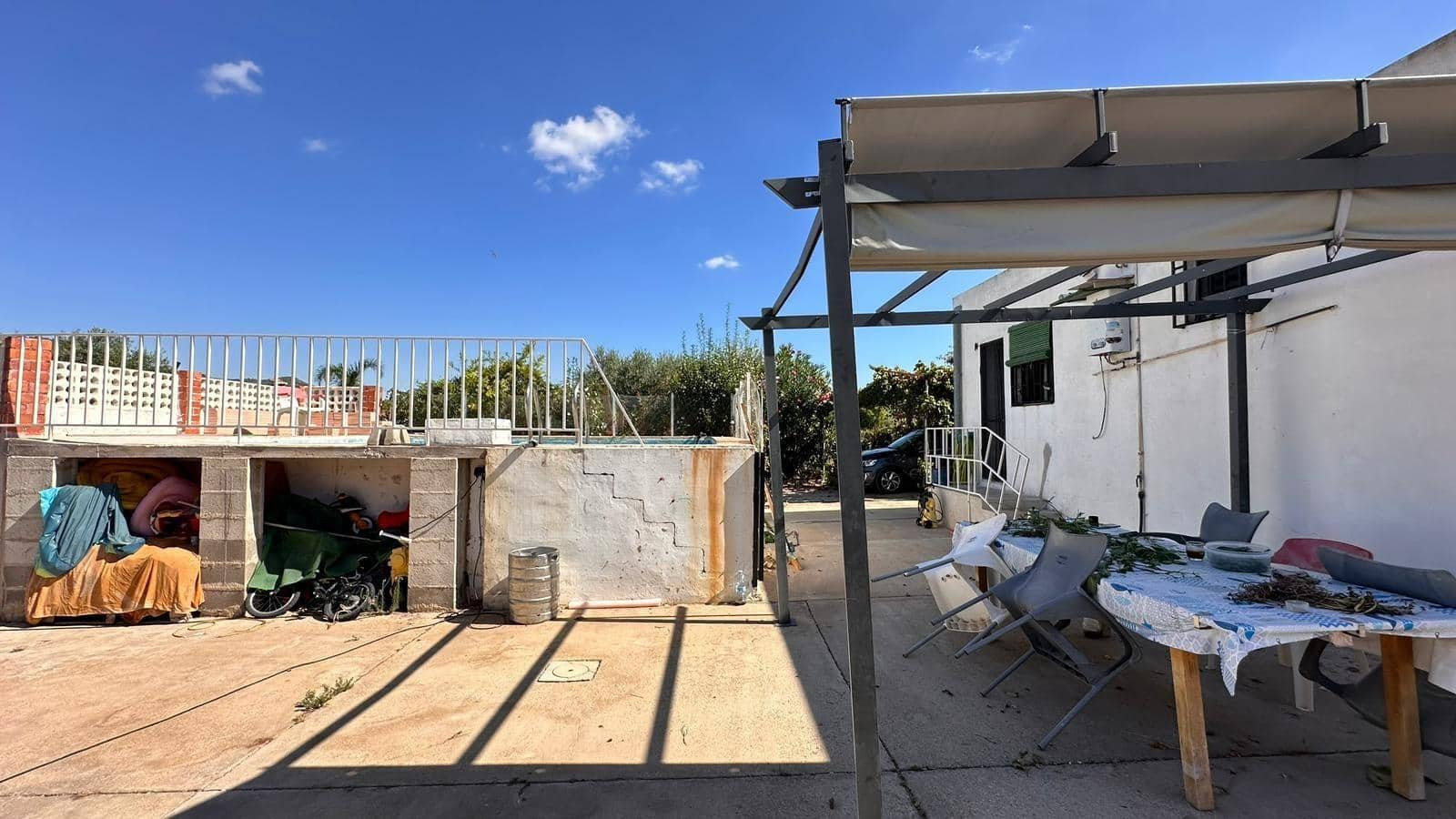 4 slaapkamer Villa te koop in Alfarp met zwembad - € 195.000 (Ref: 9360151)