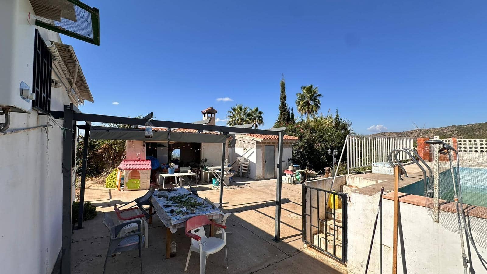 4 slaapkamer Villa te koop in Alfarp met zwembad - € 195.000 (Ref: 9360151)