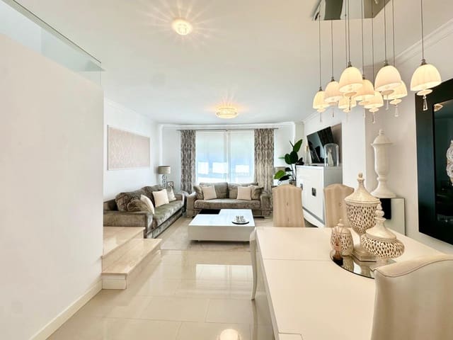 Adosado de 3 habitaciones en Villanueva de Castellon en venta con garaje - 250.000 € (Ref: 9360152)