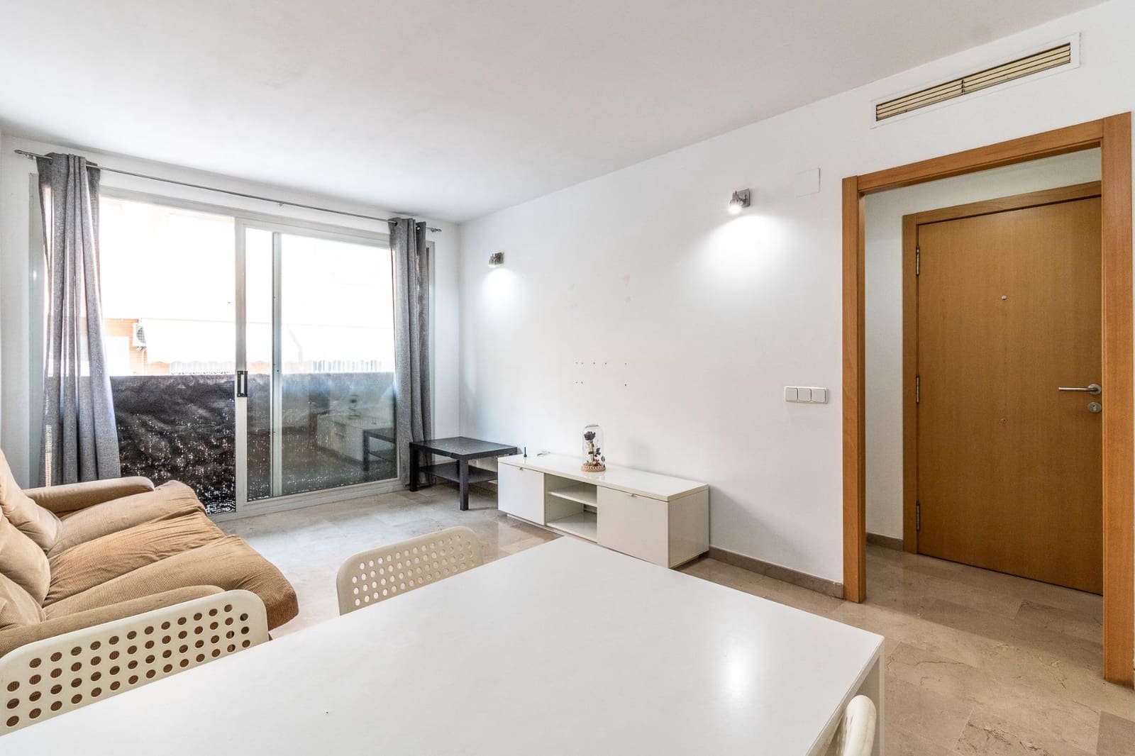 2 slaapkamer Flat te koop in L'Alcudia - € 112.000 (Ref: 9360154)