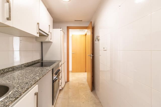 2 slaapkamer Flat te koop in L'Alcúdia - € 112.000 (Ref: 9360154)