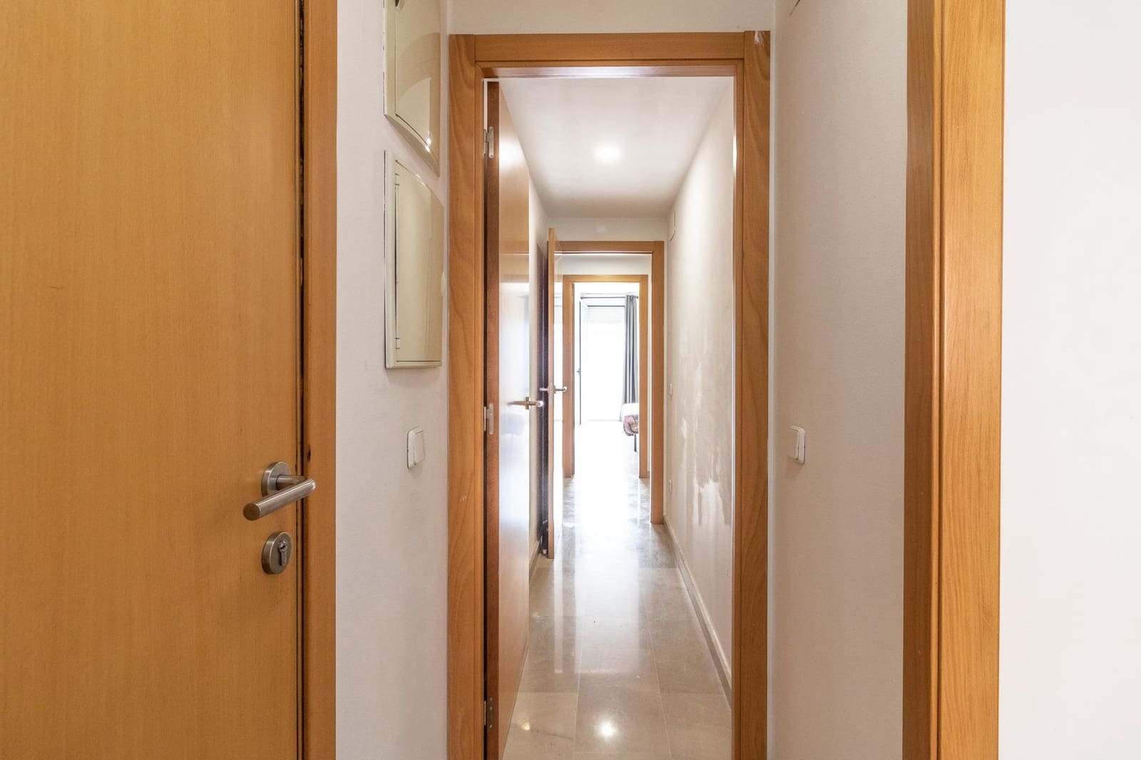 2 slaapkamer Flat te koop in L'Alcudia - € 112.000 (Ref: 9360154)