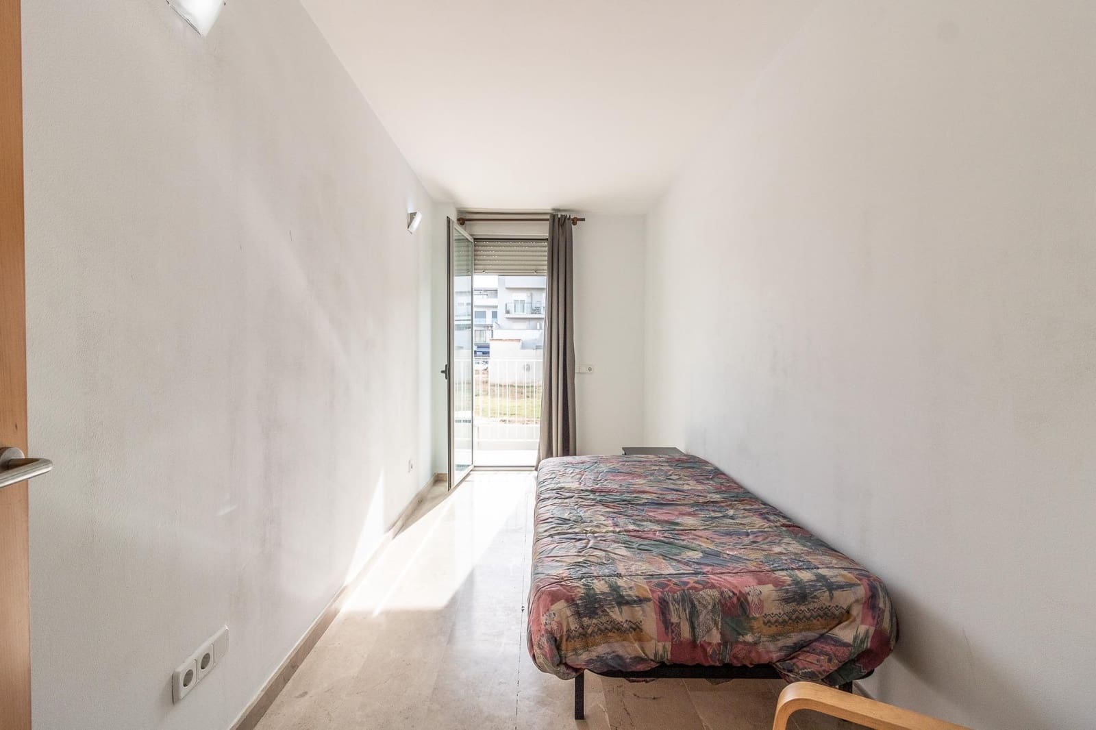 2 slaapkamer Flat te koop in L'Alcudia - € 112.000 (Ref: 9360154)