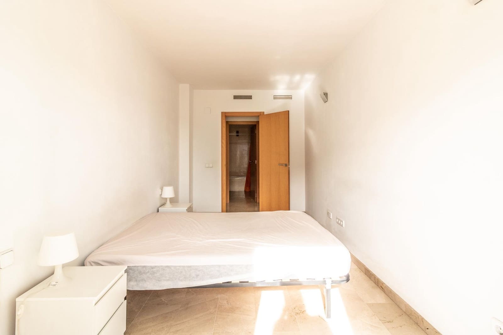 2 slaapkamer Flat te koop in L'Alcudia - € 112.000 (Ref: 9360154)