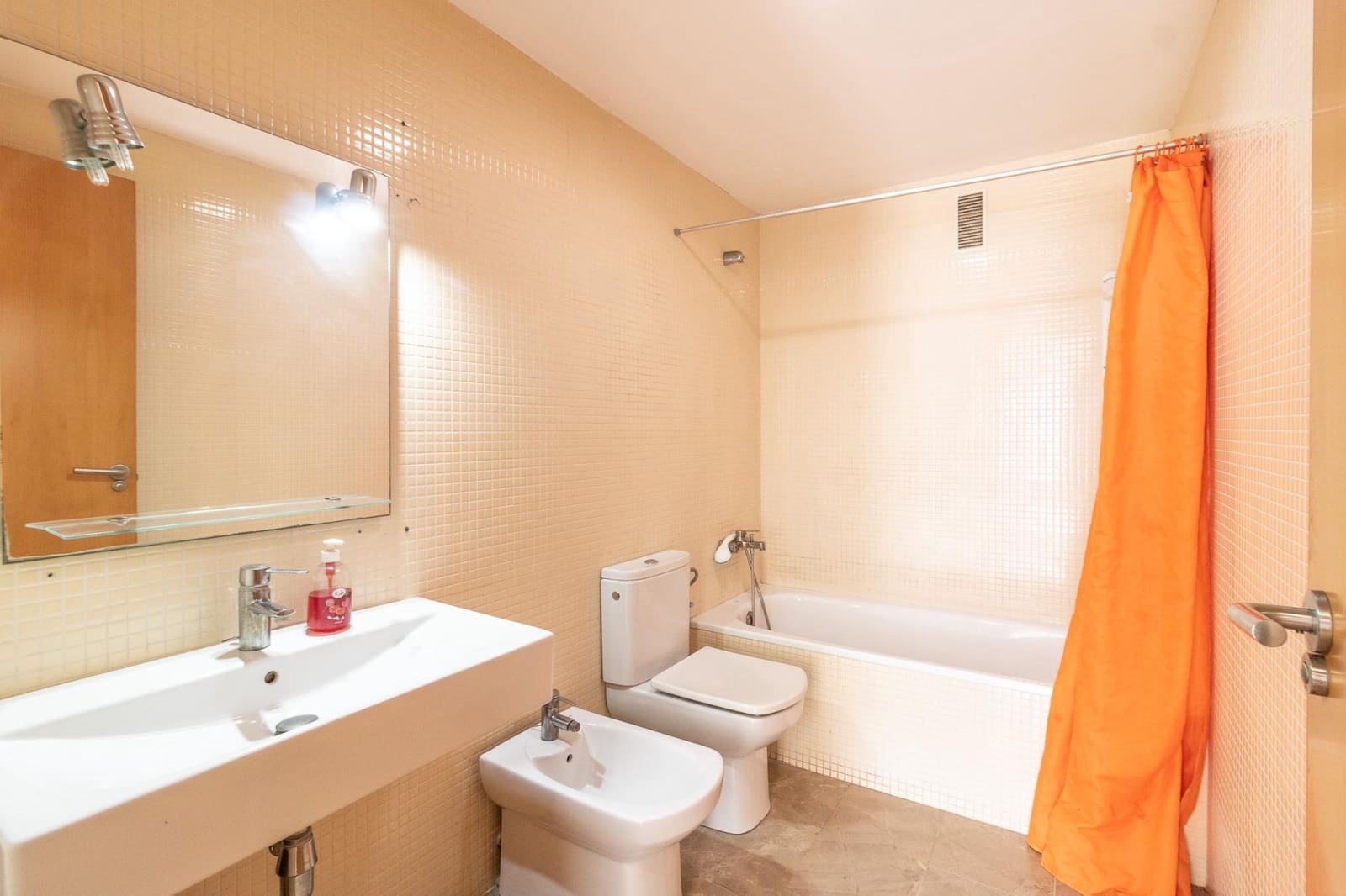 2 slaapkamer Flat te koop in L'Alcudia - € 112.000 (Ref: 9360154)