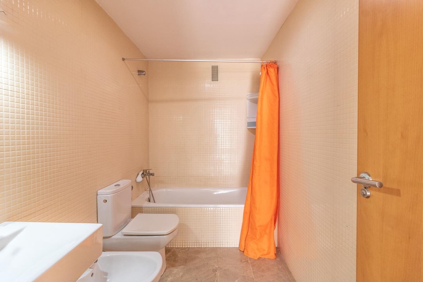 2 slaapkamer Flat te koop in L'Alcudia - € 112.000 (Ref: 9360154)