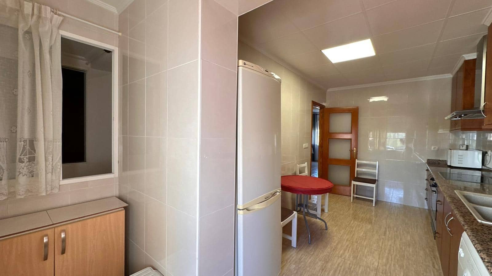 2 soverom Leilighet til salgs i Carlet med garasje - € 130 000 (Ref: 9360156)