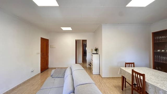 2 soverom Leilighet til salgs i Carlet med garasje - € 130 000 (Ref: 9360156)