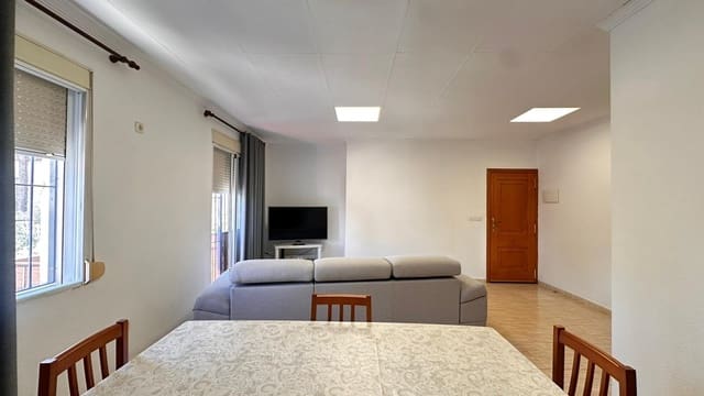 2 soverom Leilighet til salgs i Carlet med garasje - € 130 000 (Ref: 9360156)