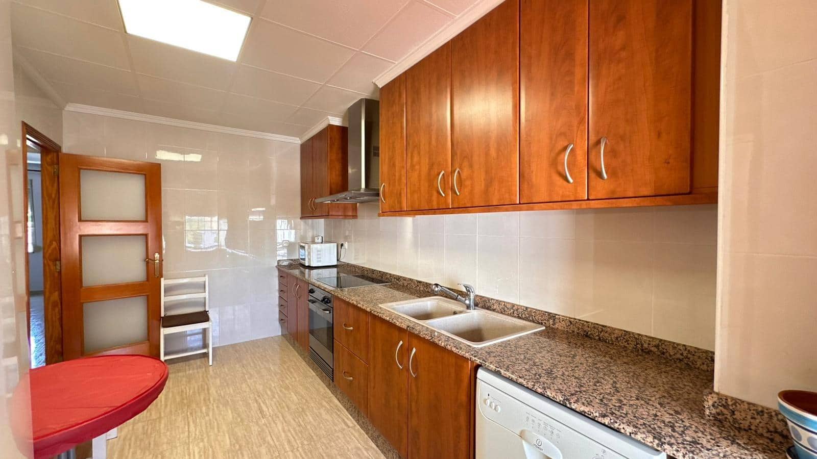 2 soverom Leilighet til salgs i Carlet med garasje - € 130 000 (Ref: 9360156)