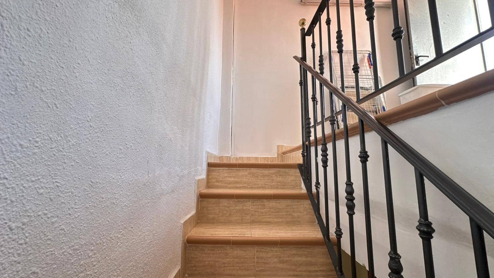 2 soverom Leilighet til salgs i Carlet med garasje - € 130 000 (Ref: 9360156)