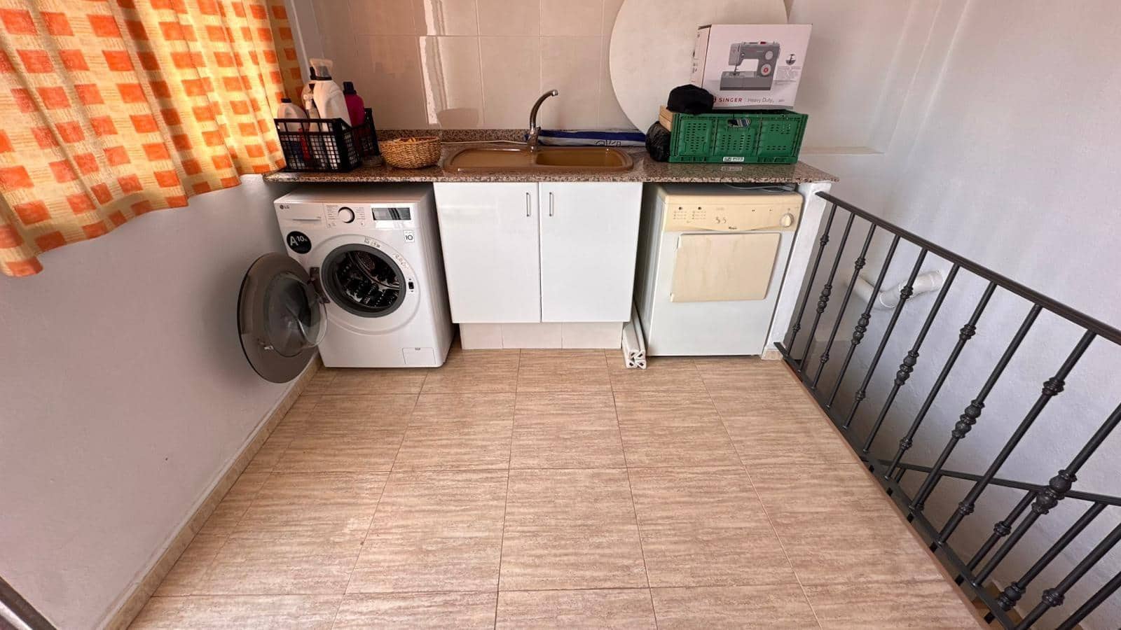 2 soverom Leilighet til salgs i Carlet med garasje - € 130 000 (Ref: 9360156)