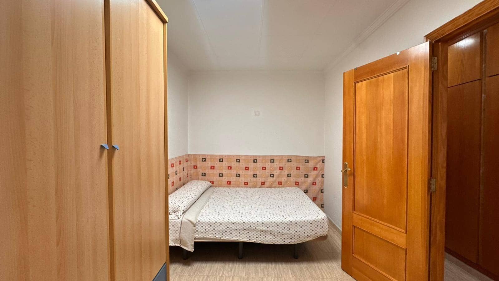 2 soverom Leilighet til salgs i Carlet med garasje - € 130 000 (Ref: 9360156)