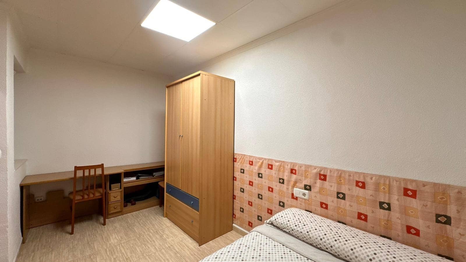 2 soverom Leilighet til salgs i Carlet med garasje - € 130 000 (Ref: 9360156)