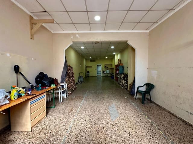1 bedroom Commercial for sale in Carlet with garage - € 60,000 (Ref: 9360157)