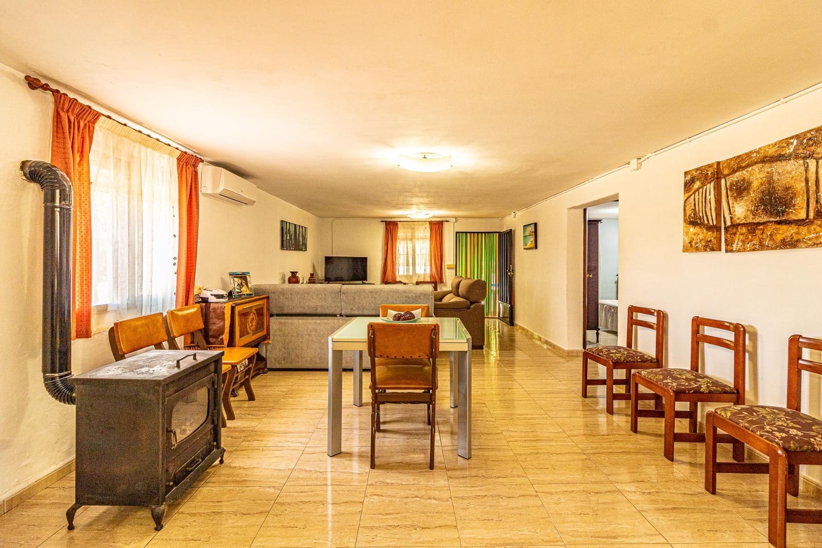 4 soveværelse Villa til salg i Alberic med swimmingpool - € 270.000 (Ref: 9360159)