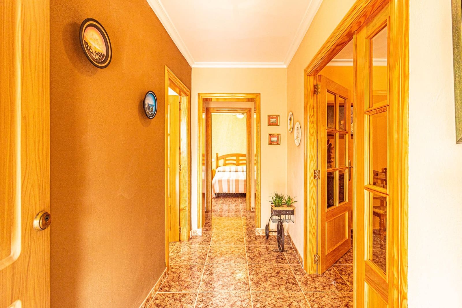 4 soveværelse Villa til salg i Alberic med swimmingpool - € 270.000 (Ref: 9360159)