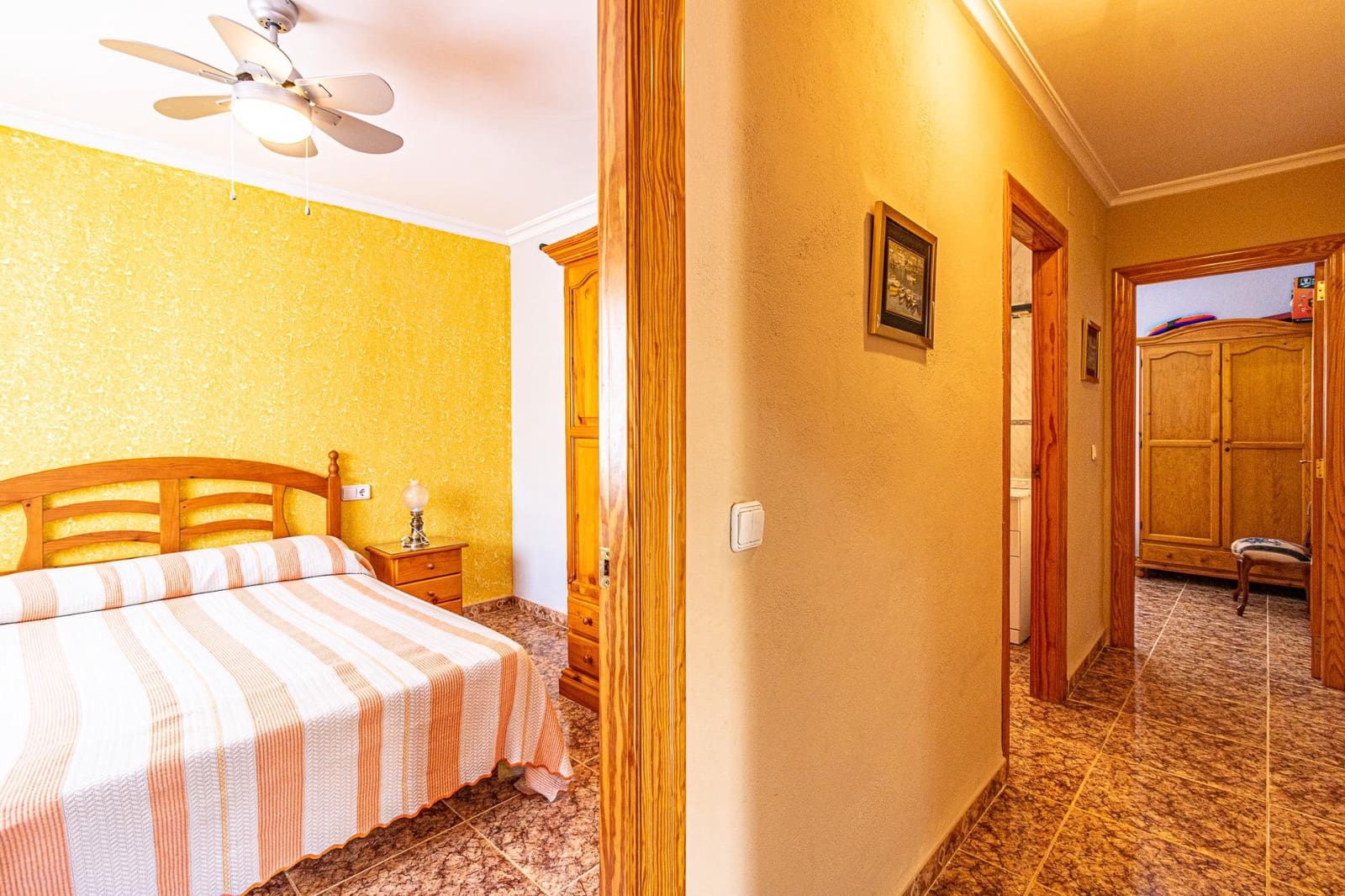 4 soveværelse Villa til salg i Alberic med swimmingpool - € 270.000 (Ref: 9360159)