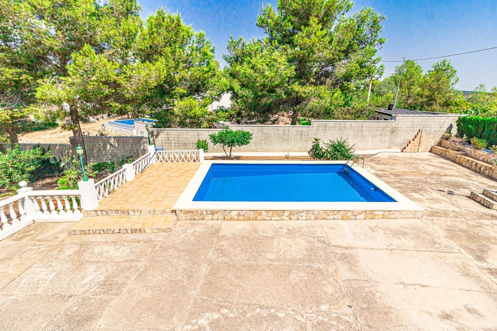 4 soveværelse Villa til salg i Alberic med swimmingpool - € 270.000 (Ref: 9360159)