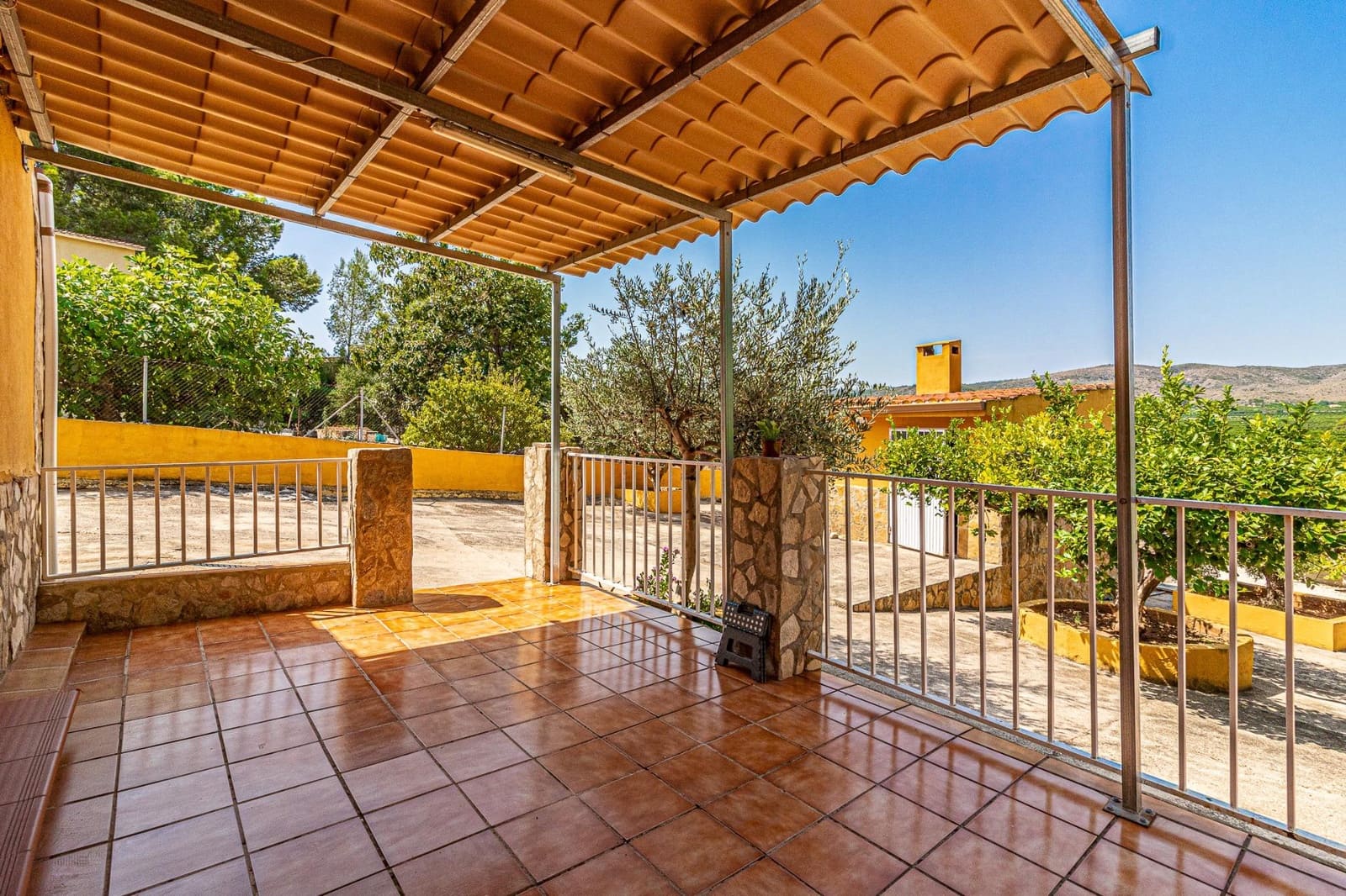 4 soveværelse Villa til salg i Alberic med swimmingpool - € 270.000 (Ref: 9360159)