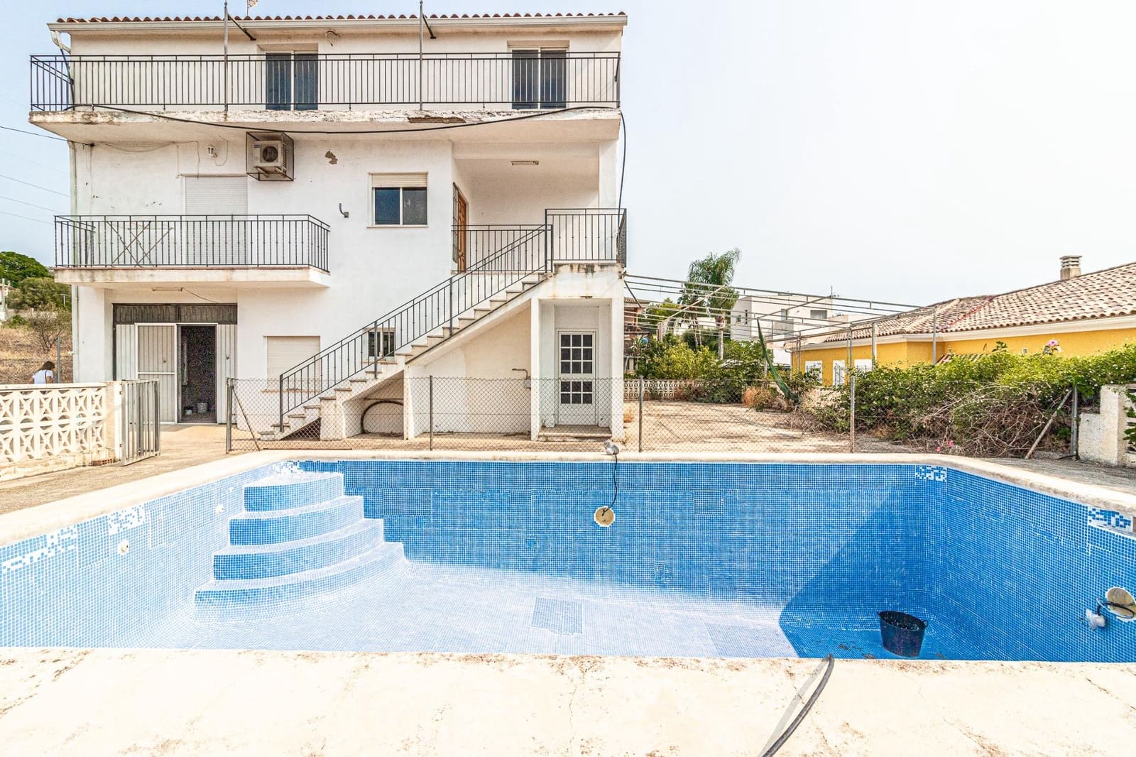 Chalet de 7 habitaciones en Alginet en venta con piscina garaje - 218.500 € (Ref: 9360164)