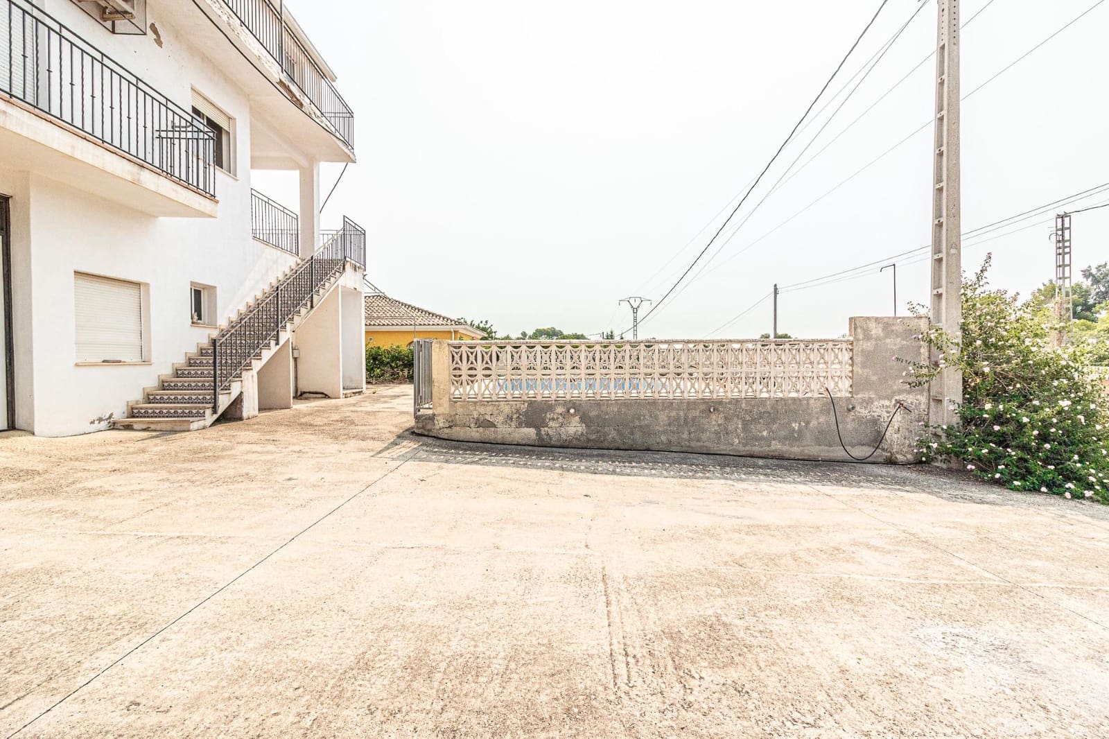 Chalet de 7 habitaciones en Alginet en venta con piscina garaje - 218.500 € (Ref: 9360164)