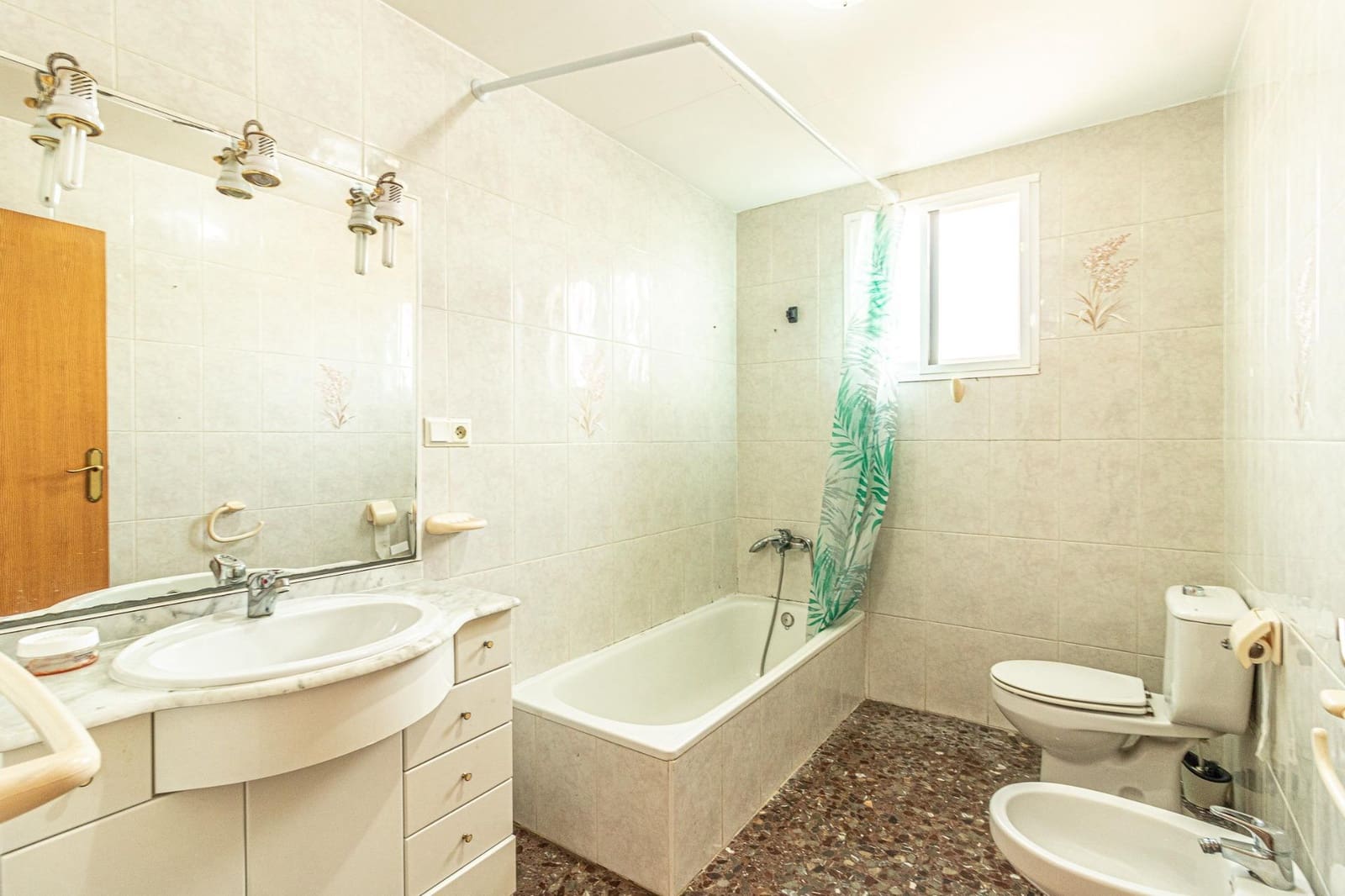 Chalet de 7 habitaciones en Alginet en venta con piscina garaje - 218.500 € (Ref: 9360164)