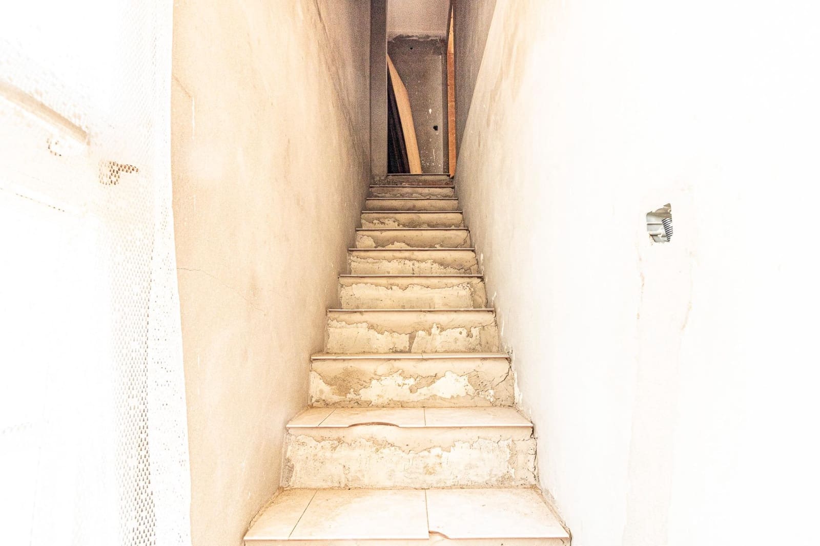 Chalet de 7 habitaciones en Alginet en venta con piscina garaje - 218.500 € (Ref: 9360164)