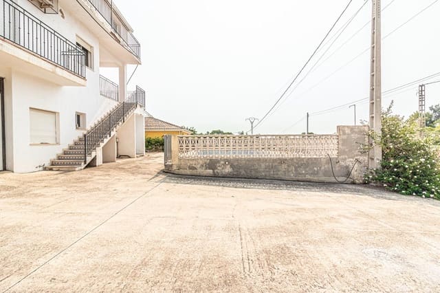 Chalet de 7 habitaciones en Alginet en venta con piscina garaje - 218.500 € (Ref: 9360164)