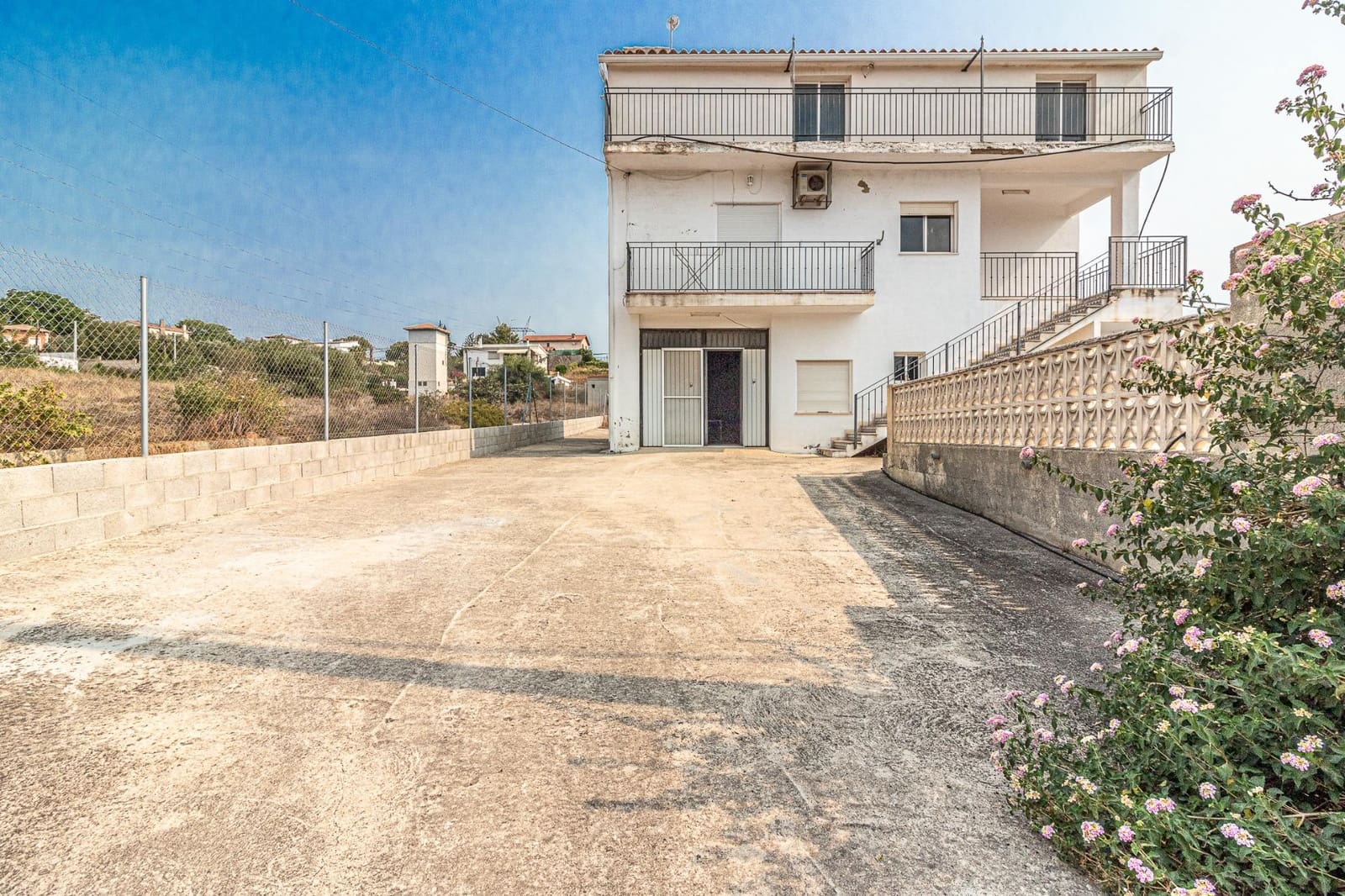 Chalet de 7 habitaciones en Alginet en venta con piscina garaje - 218.500 € (Ref: 9360164)