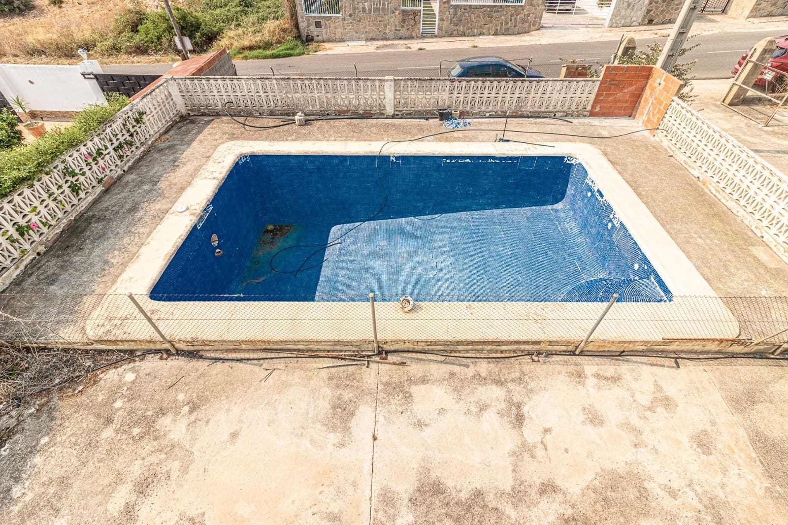 Chalet de 7 habitaciones en Alginet en venta con piscina garaje - 218.500 € (Ref: 9360164)