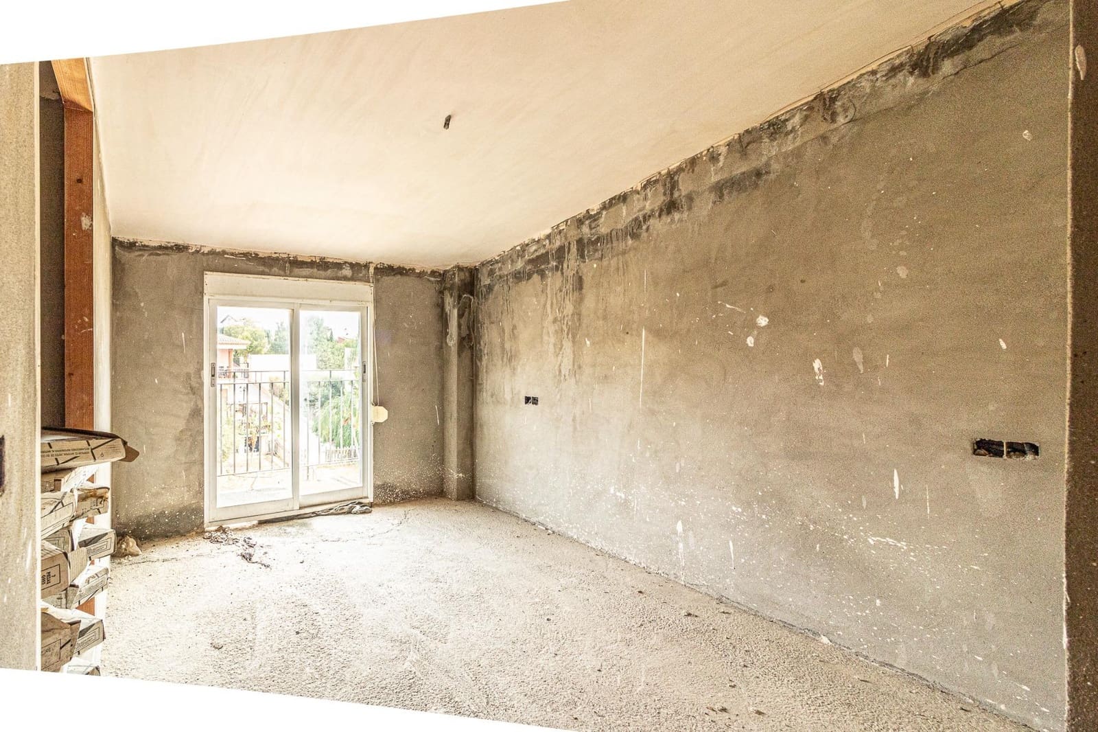 Chalet de 7 habitaciones en Alginet en venta con piscina garaje - 218.500 € (Ref: 9360164)