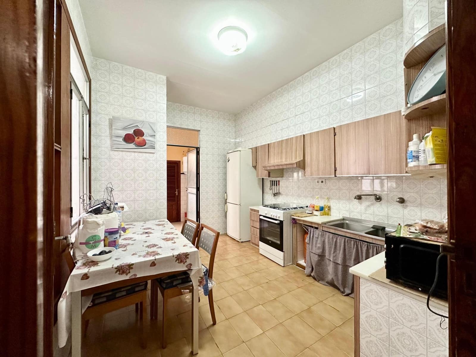 6 bedroom Townhouse for sale in Carlet - € 180,000 (Ref: 9360168)