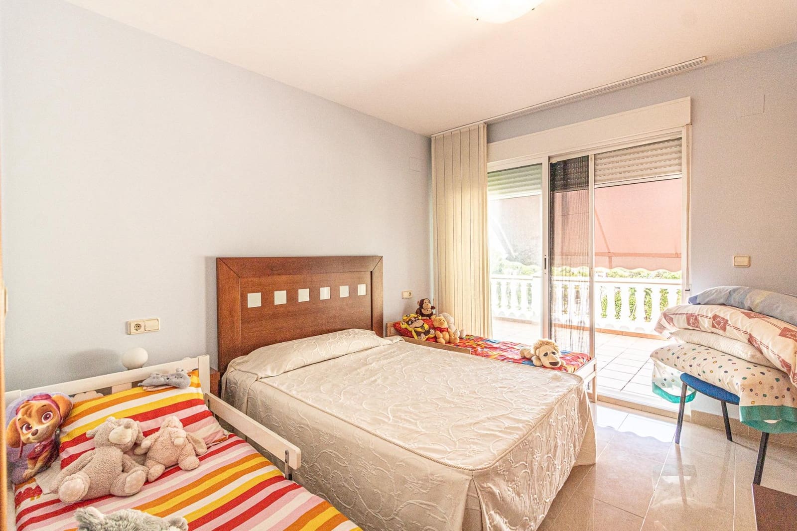 4 makuuhuone Huvila myytävänä paikassa Alberic mukana uima-altaan 
autotalli - 360 000 € (Ref: 9360170)