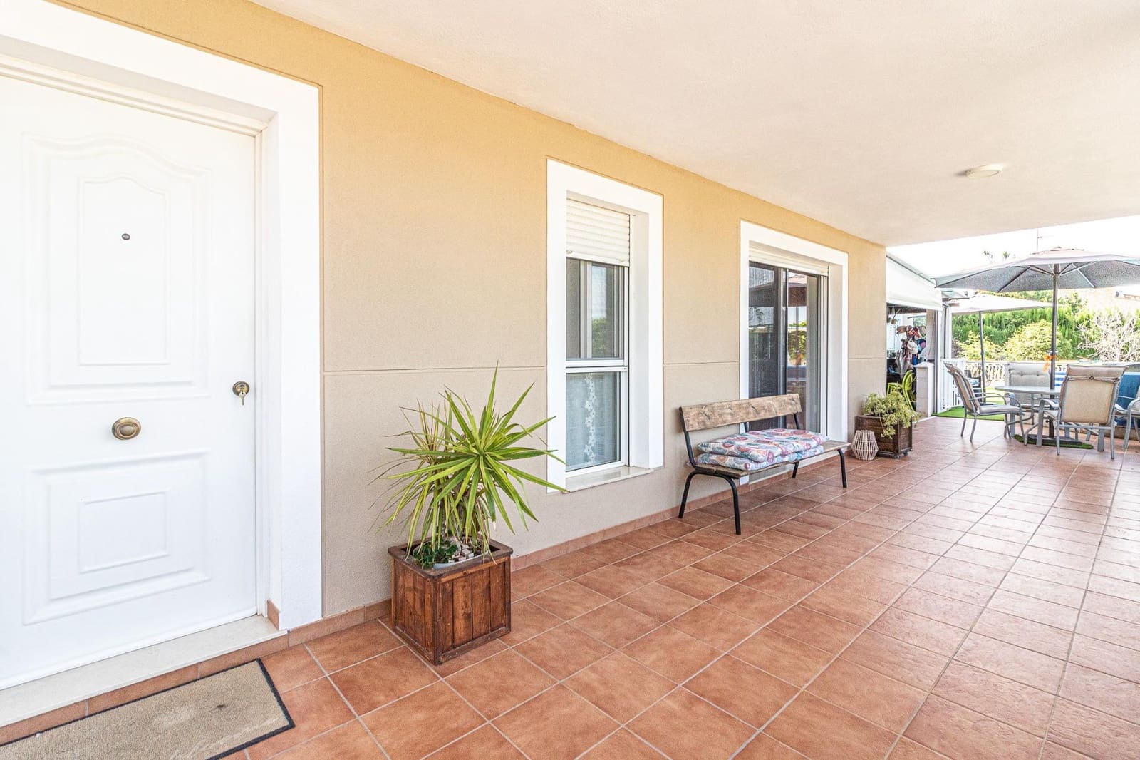 4 makuuhuone Huvila myytävänä paikassa Alberic mukana uima-altaan 
autotalli - 360 000 € (Ref: 9360170)