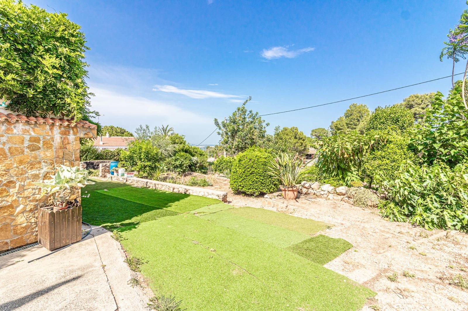 4 makuuhuone Huvila myytävänä paikassa Alberic mukana uima-altaan 
autotalli - 360 000 € (Ref: 9360170)