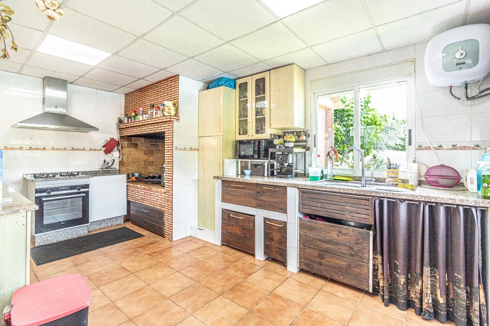 4 makuuhuone Huvila myytävänä paikassa Alberic mukana uima-altaan 
autotalli - 360 000 € (Ref: 9360170)