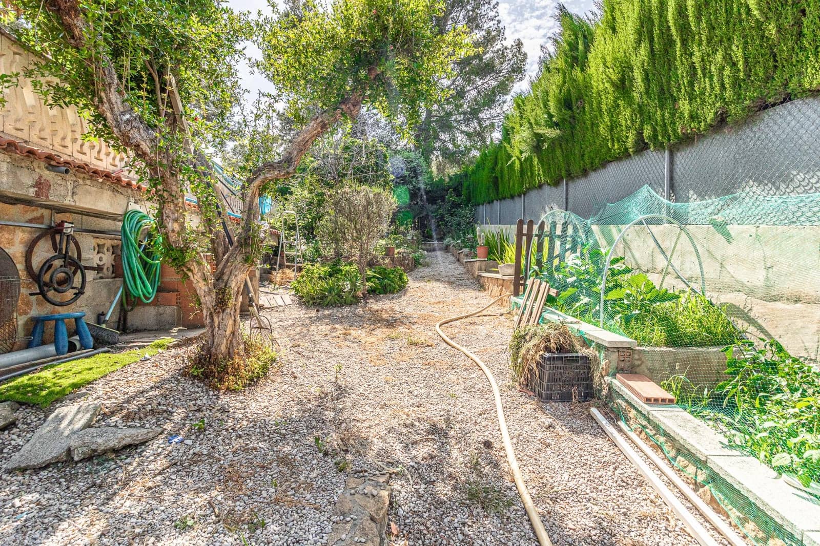 4 makuuhuone Huvila myytävänä paikassa Alberic mukana uima-altaan 
autotalli - 360 000 € (Ref: 9360170)