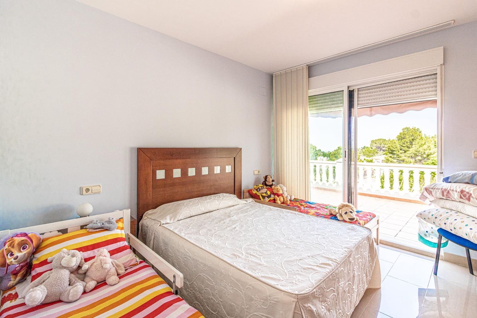 4 makuuhuone Huvila myytävänä paikassa Alberic mukana uima-altaan 
autotalli - 360 000 € (Ref: 9360170)