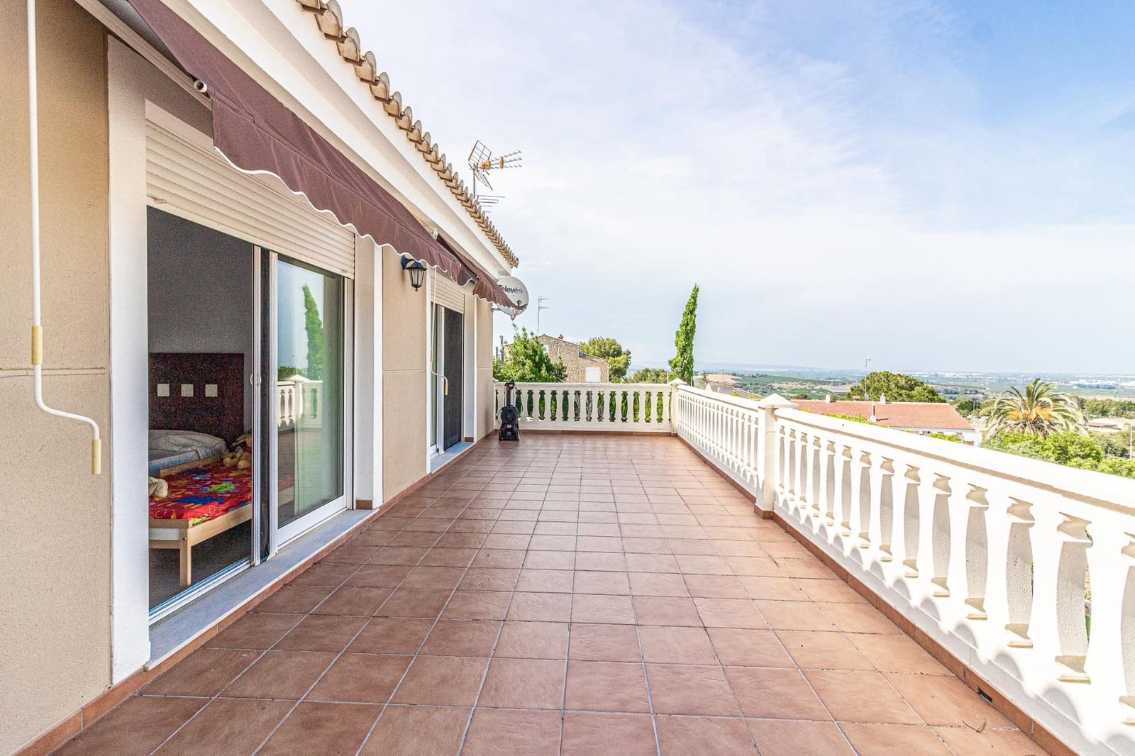 4 makuuhuone Huvila myytävänä paikassa Alberic mukana uima-altaan 
autotalli - 360 000 € (Ref: 9360170)